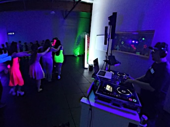 Woodinville Montessori School Glow Dance